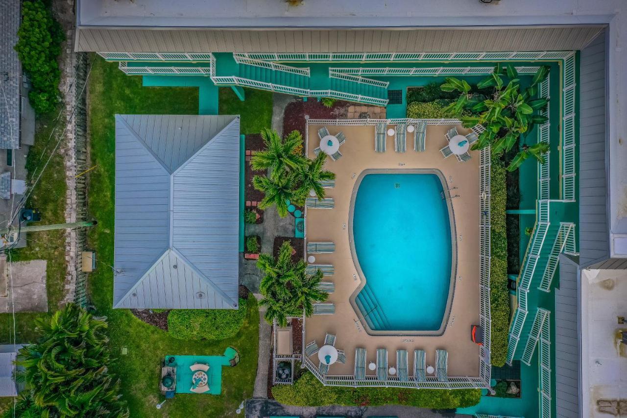 Tucked Away In The Sand Indialantic Exterior photo